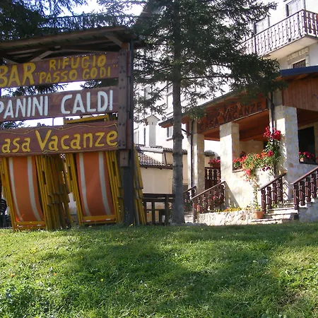 Rifugio Passo Godi Виллетта-Барреа