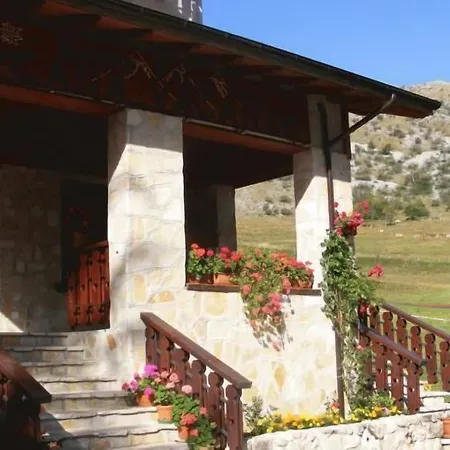 Rifugio Passo Godi Виллетта-Барреа