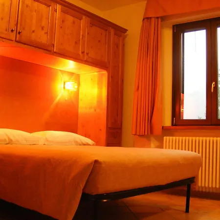 Hotel apartamentowy Rifugio Passo Godi Villetta Barrea