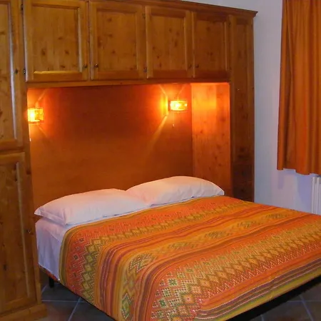 מלון דירות Rifugio Passo Godi 3*