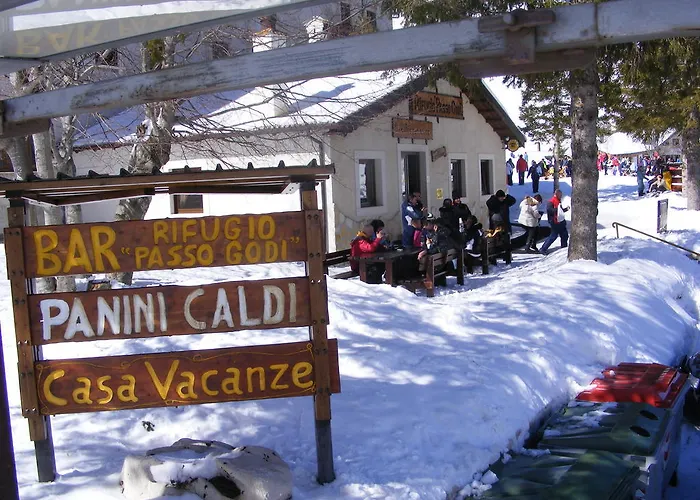 アパートホテル Rifugio Passo Godi 3*