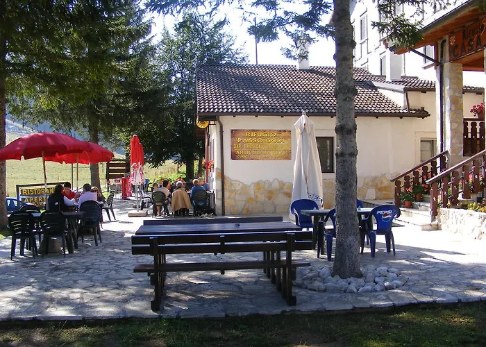 アパートホテル Rifugio Passo Godi 3*